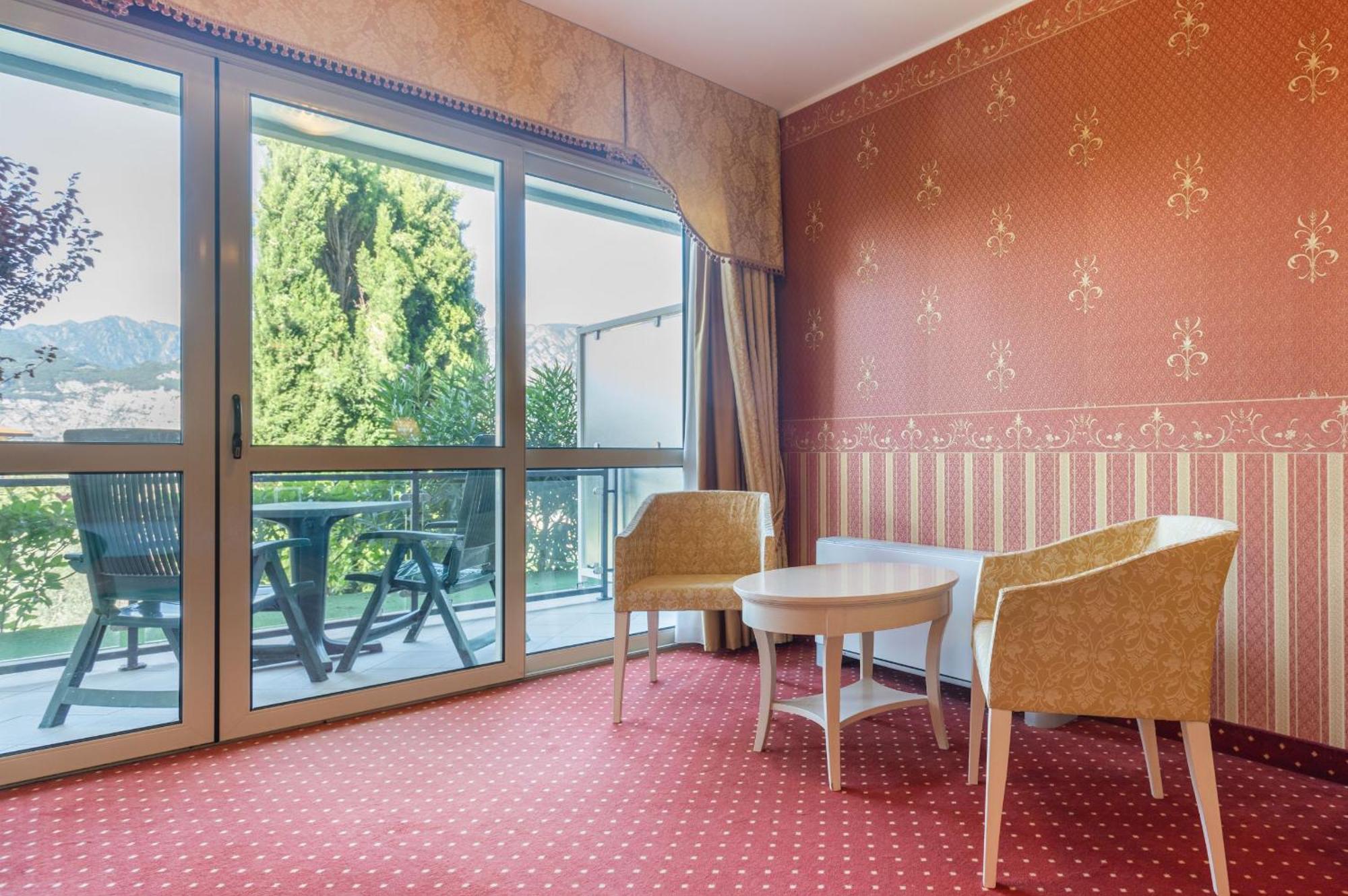 Majestic Palace Malcesine Cameră foto