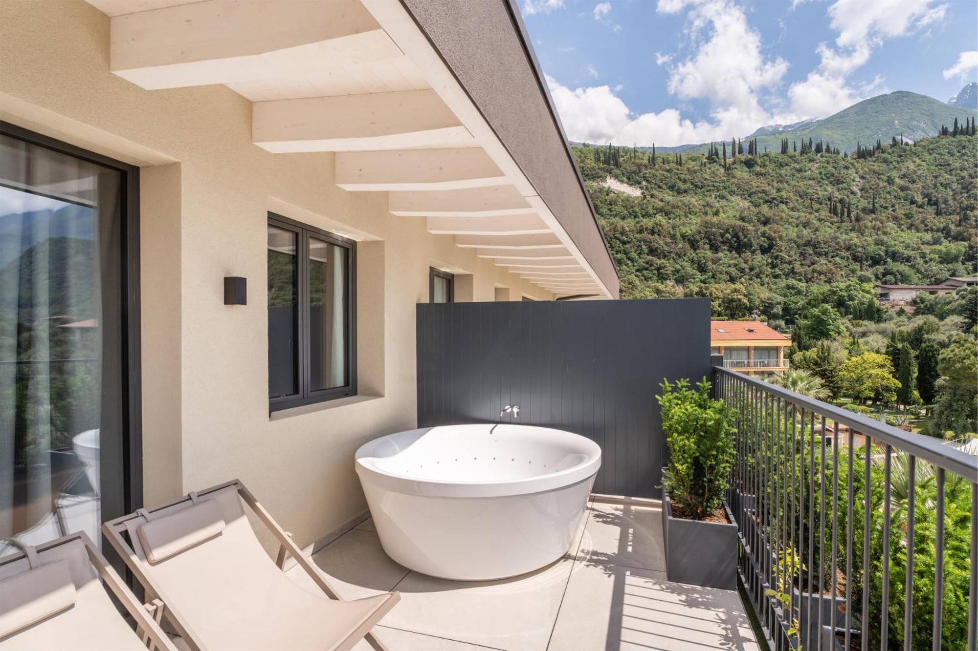 Majestic Palace Malcesine Exterior foto