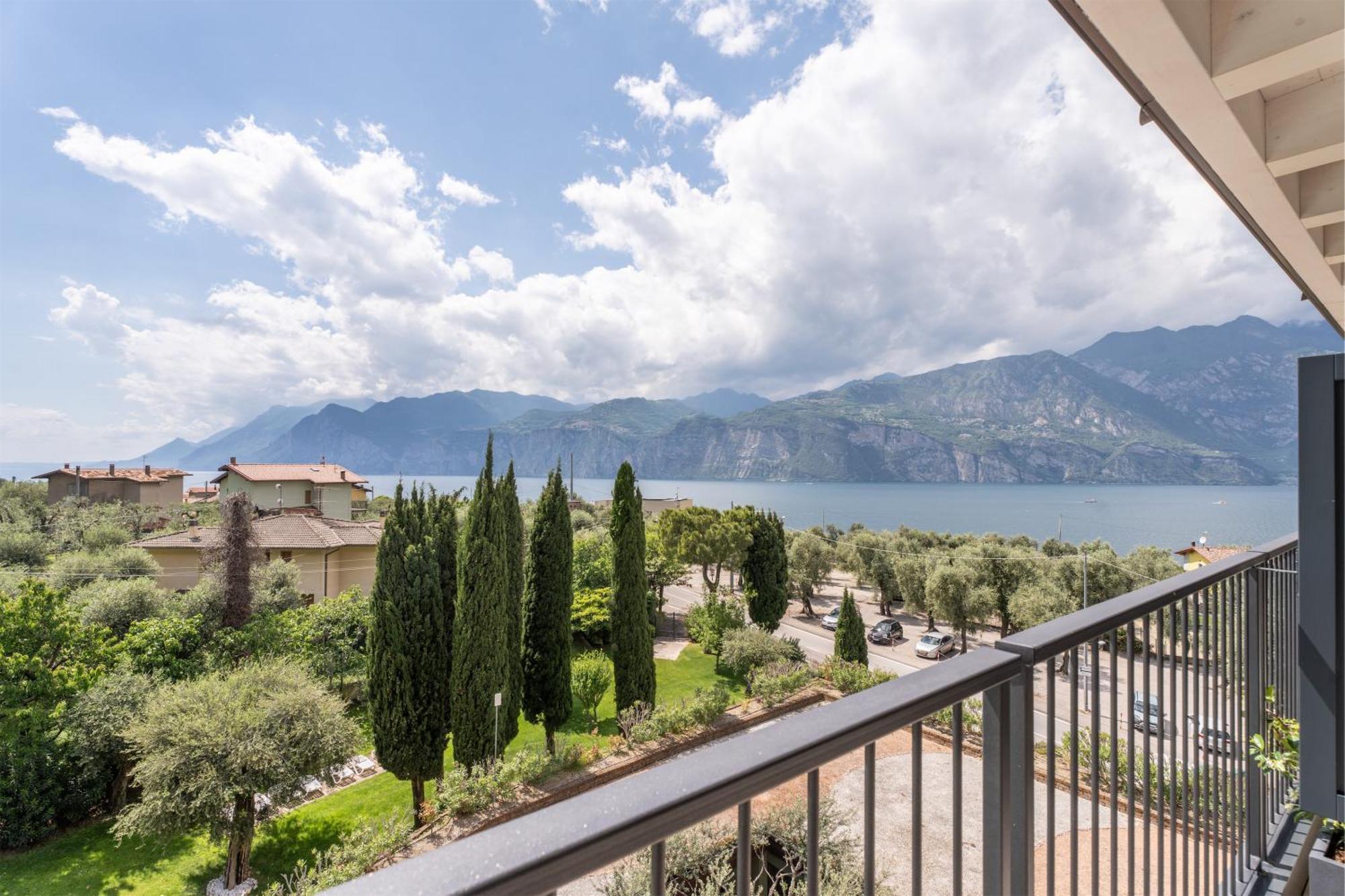 Majestic Palace Malcesine Cameră foto